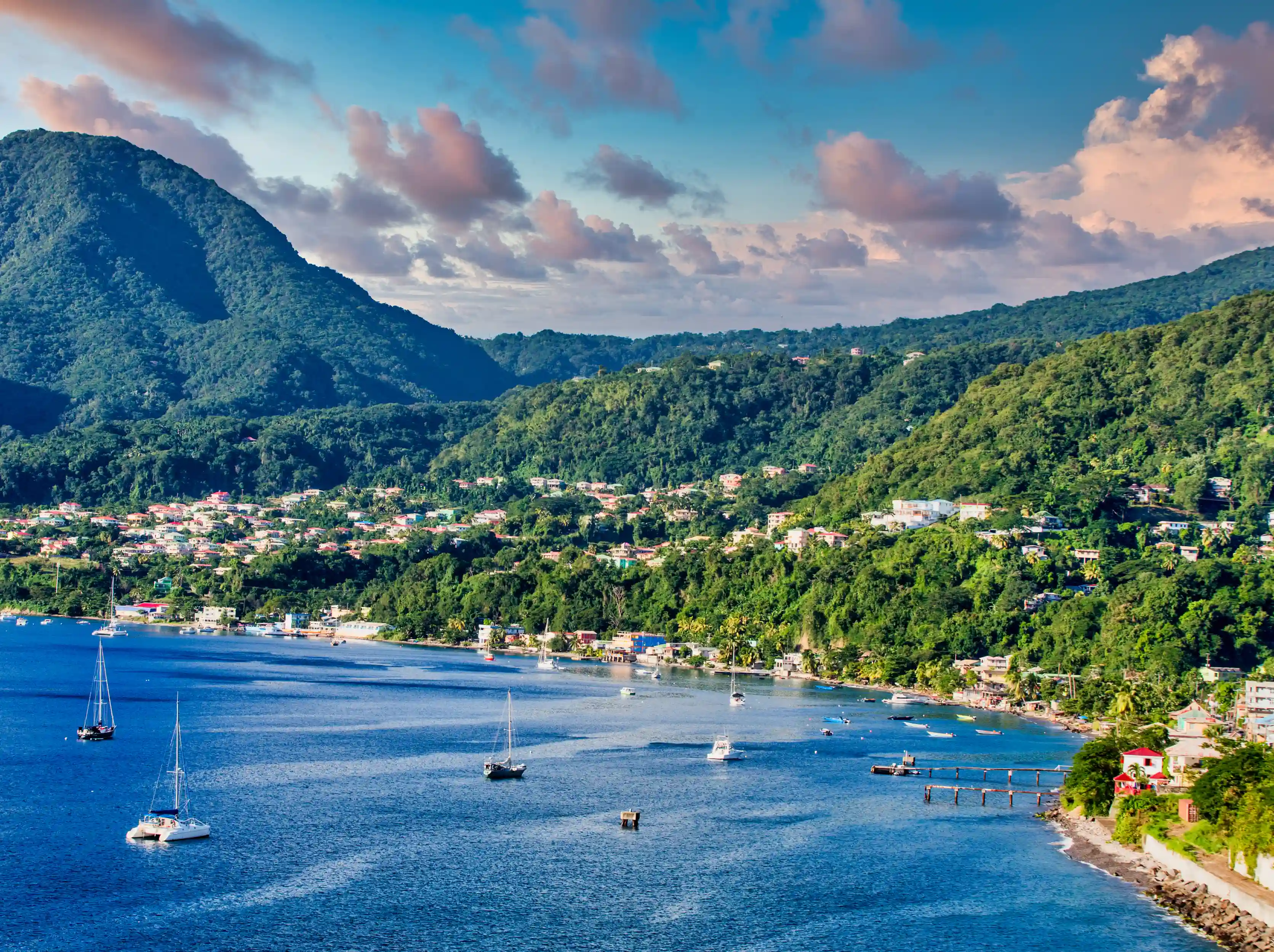Lesser Antilles *featuring* the Grenadines & Dominica